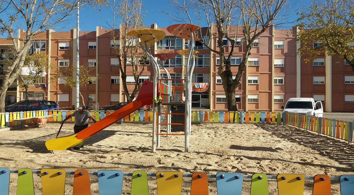 Urbanização do Caião ganha novo Parque Infantil.